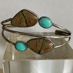 Outstanding Vintage Navajo Signed Sterling & Turquoise Cuff Bracelet